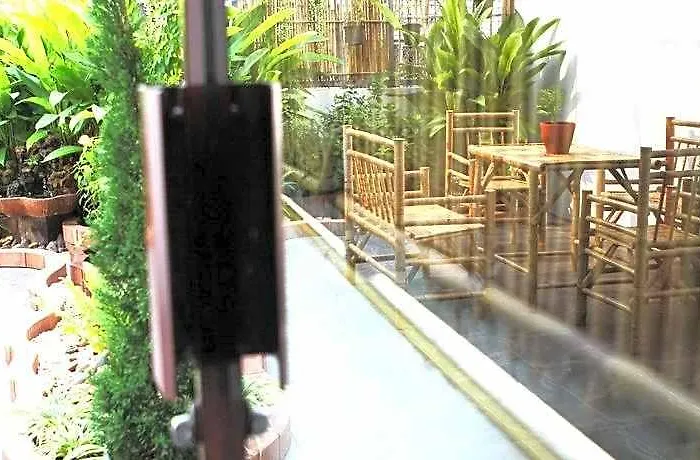 بيت شباب Foresttel.bkk